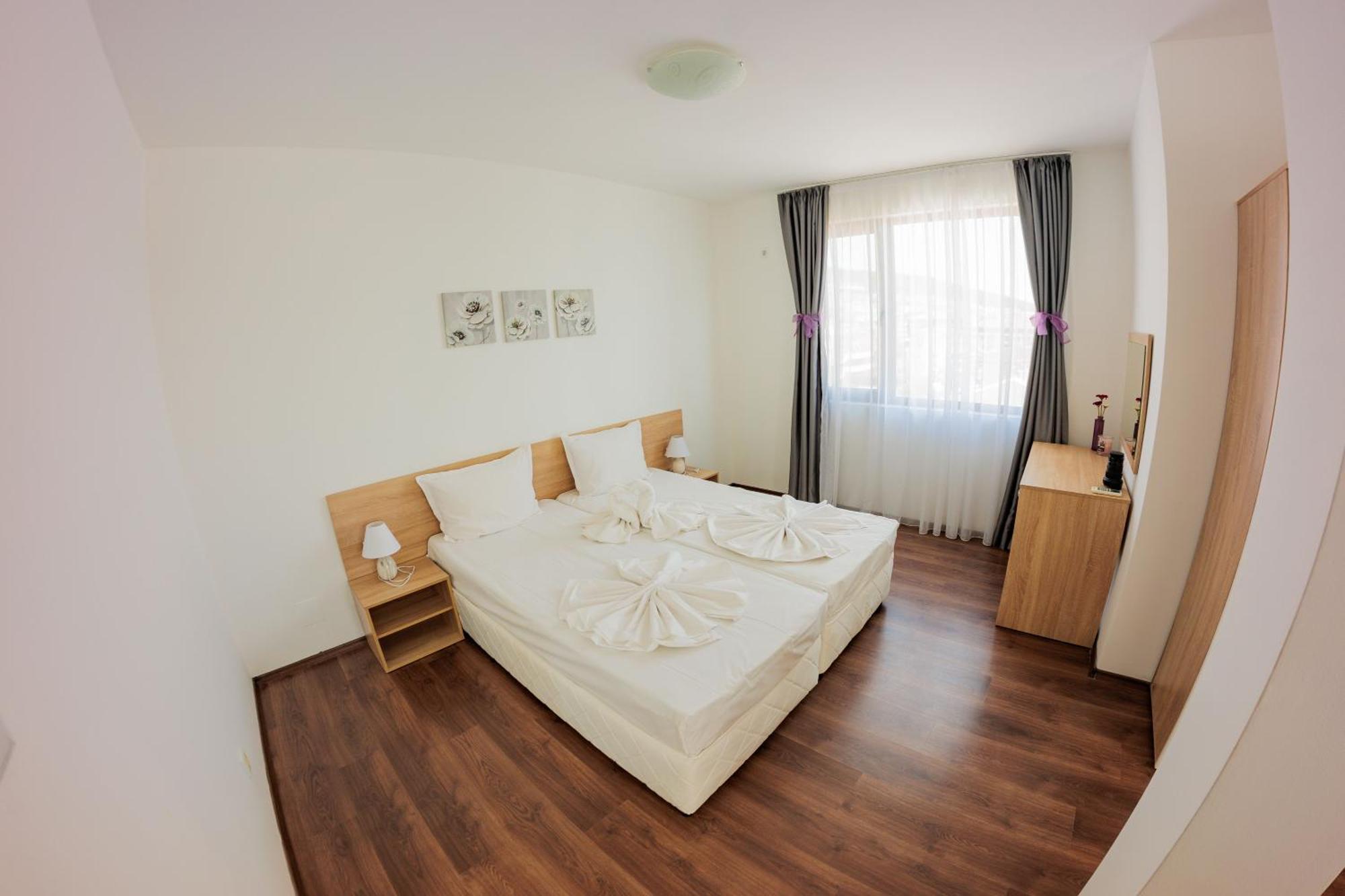 Black Sea Apartments Sveti Vlas Exterior photo