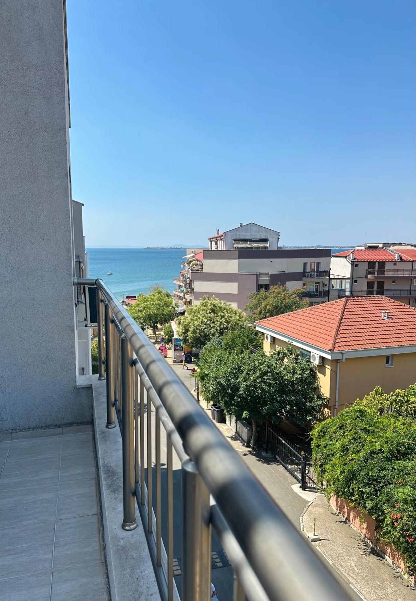 Black Sea Apartments Sveti Vlas Exterior photo