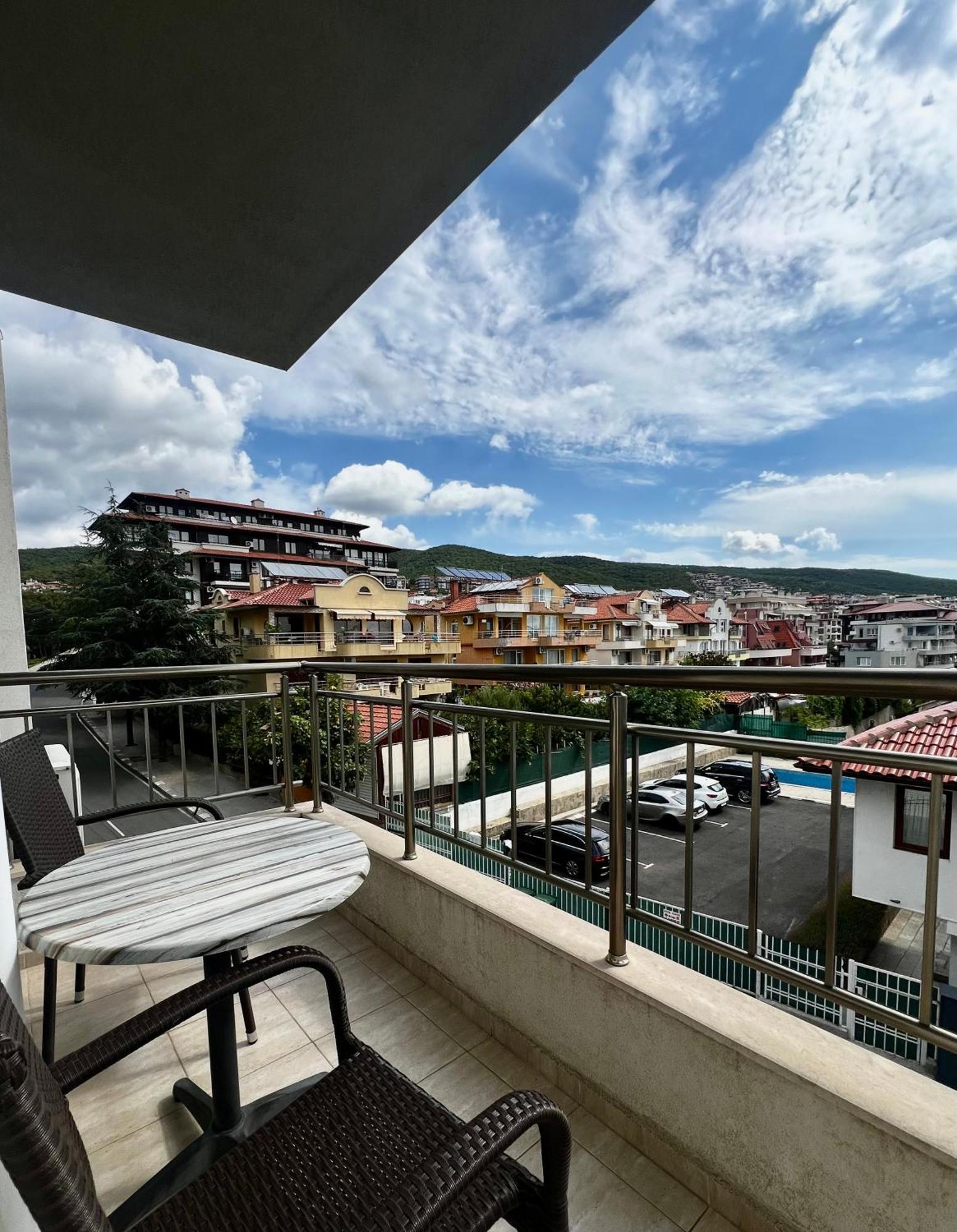 Black Sea Apartments Sveti Vlas Exterior photo